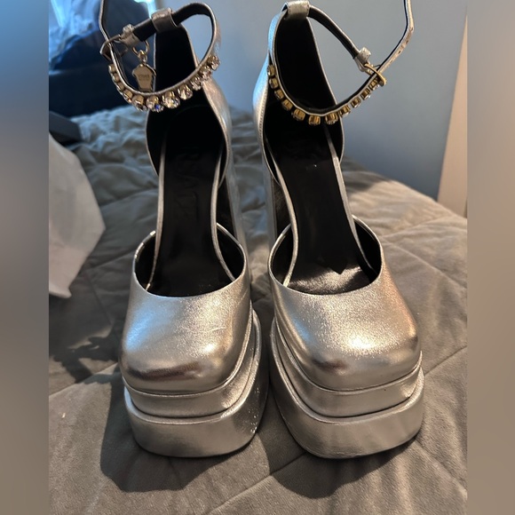 Pristine and Authentic Versace Aevitas - Picture 5 of 6